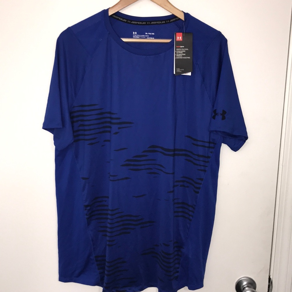 🚨SOLD🚨 Men’s Under Armour Shirt